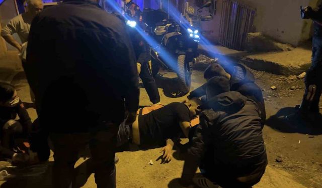 Samsun'da sokak ortasında silahla vurulan genç yaralandı