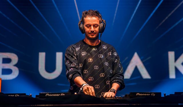 DERBİ ÖNCESİ PAPARA PARK'TA DEV KONSER