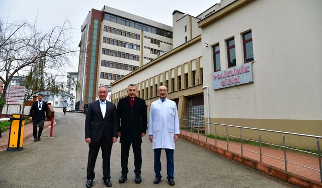 VALİ ŞAHİN’DEN AHİ EVREN’E ÇIKARTMA