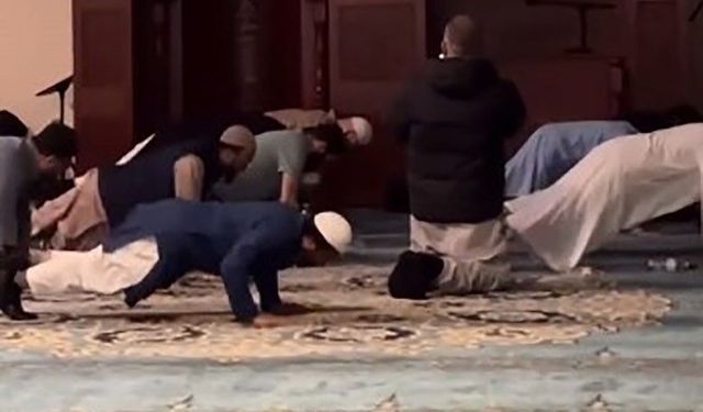 TERAVİH SONRASI 61 ŞINAV!