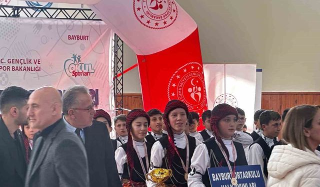 Halk oyunlarında Türkiye finallerindeler!