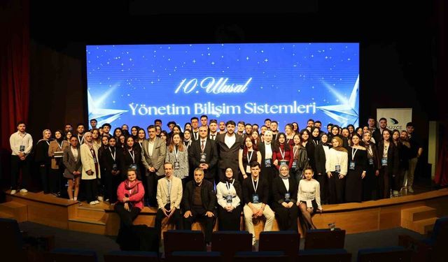 Bilişim sistemleri öğrenci zirvesine ev sahipliği yaptı