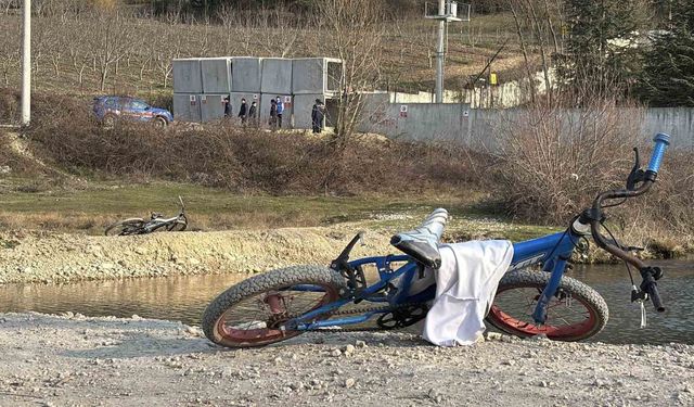 Bolu'da gölette boğulan 13 yaşındaki Tanju okulunda dualarla anıldı