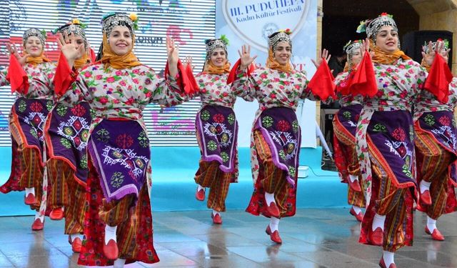 Çorum'da 3. Puduhepa Kadın Kültür Festivali başladı