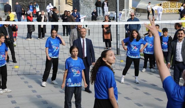 Demirözü'nde voleybol şenliği ve turnuvası için başvuru süreci başladı