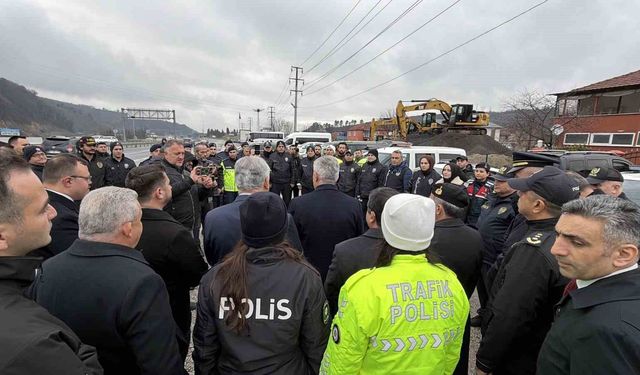Düzce Valisinden sürücülere: 'Vatandaşına tuzak kuran bir bakış açımız yok'