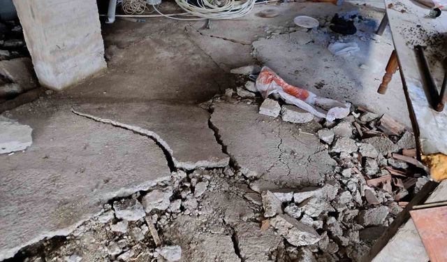 Fatsa'da heyelan: 2 ev kullanılamaz hale geldi