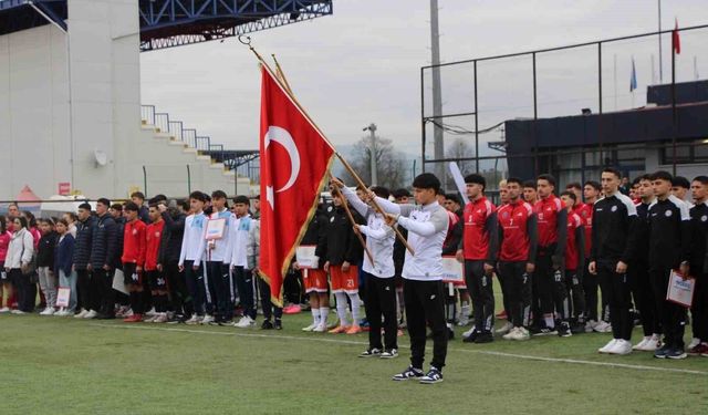 Futbol gurup müsabakaları Düzce'de başladı