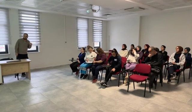 Hastane personeline atık yönetimi eğitimi