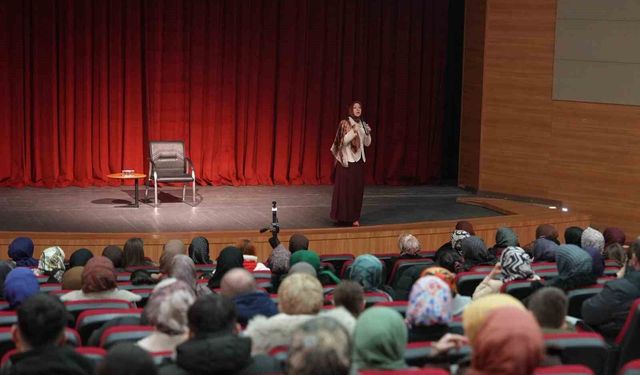 Merve Gülcemal Düzcelilerle buluştu