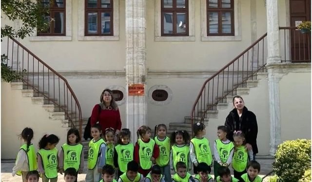 Sinop'ta minikler kütüphanede