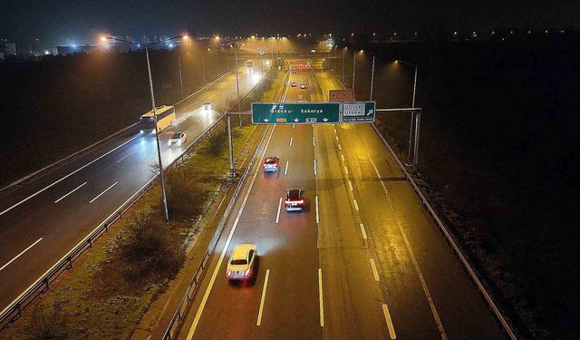 DÖNÜŞ TRAFİĞİ DRONLA İZLENDİ