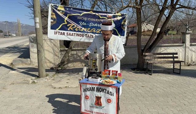 Tokat'ta iftara yetişme telaşı kazaya dönüşmesin diye 'ikram noktası' kuruldu