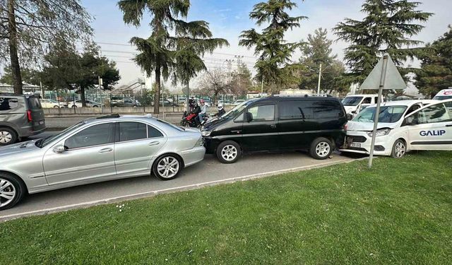 Samsun'da 4 araçlı zincirleme kaza: 3 yaralı