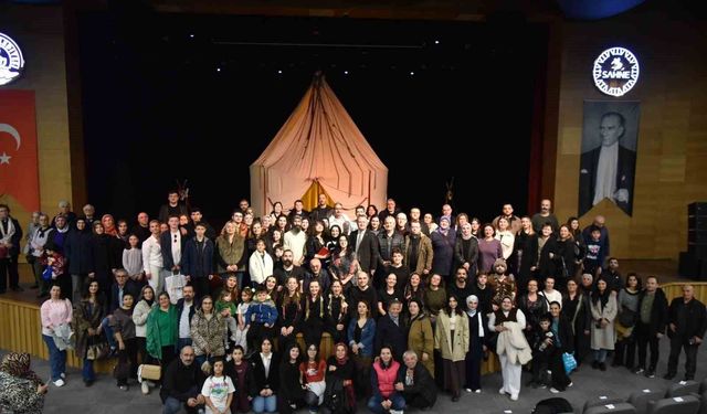 Tiyatro tutkunları Atakum'da buluştu