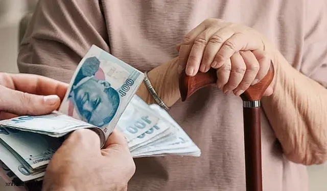 BORÇLA YAŞAMAYA DEVAM