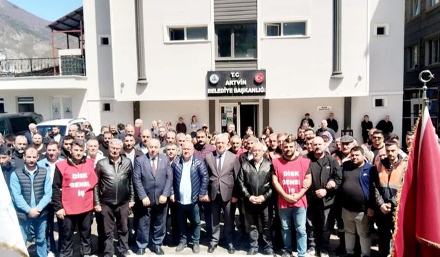 BELEDİYE ÇALIŞANLARI MUTLU: YÜZDE 40 ZAM!