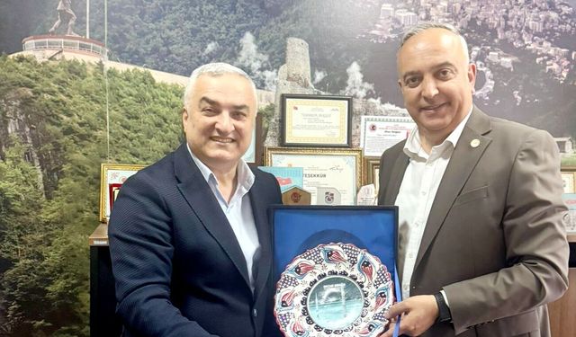 " HEMŞEHRİ DERNEKLERİ ARTVİN'E ÇOK BÜYÜK KATKI SAĞLIYOR"