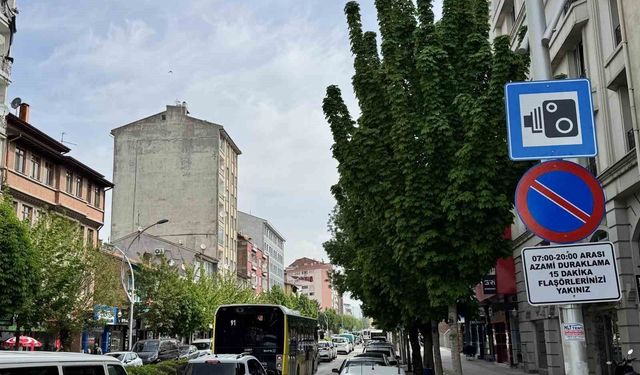 Çorum Belediyesi'nden trafik yoğunluğuna karşı süreli park uygulaması