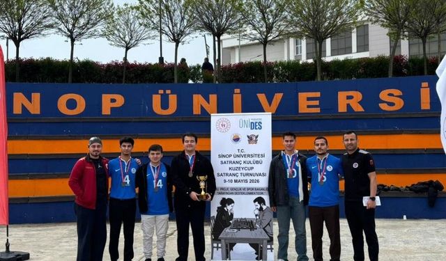 Düzce Üniversitesi Satranç Topluluğu'ndan KuzeyCup'ta 4. oldu