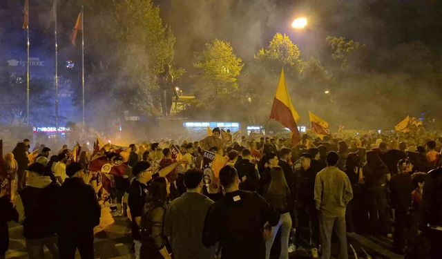 Düzceliler Galatasaray'ın şampiyonluğunu kutladı