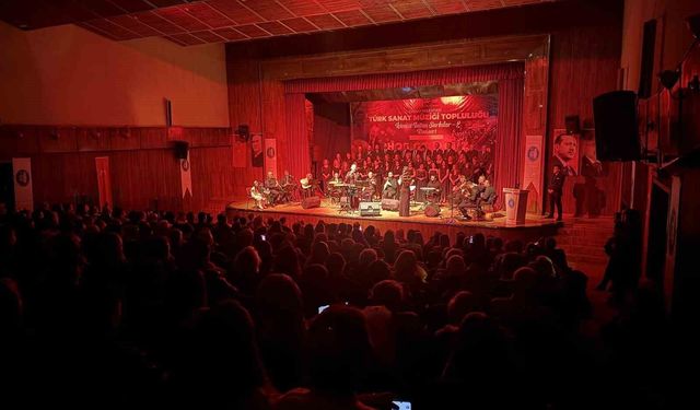 'İçimizi Isıtan Şarkılar' konserine büyük ilgi