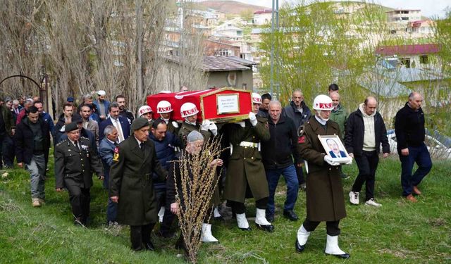 Kızından Kıbrıs Gazisi babasına veda: 'Babamla gurur duyuyorum'