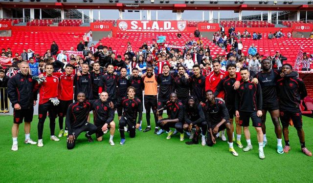 Samsunspor, Göztepe hazırlıklarını çocuk taraftarların desteğiyle tamamladı