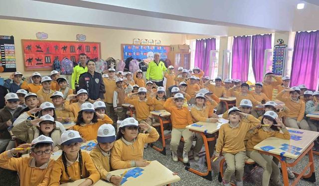 Sungurlu'da 200 öğrenciye trafik eğitimi verildi
