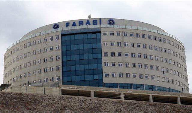 KTÜ’DE ASANSÖR REZALETİ: HASTALAR OTOPARKTA MAHSUR KALDI!