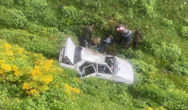 YAYLA YOLUNDA FECİ KAZA