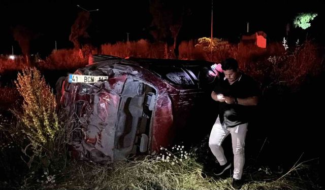 Bolu'da kontrolden çıkan otomobil takla attı: 2 yaralı