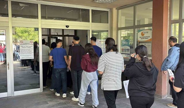Bolu'da YKS'ye giren bir öğrenci: 'Türkiye maçını izledik bütün moralimizi bozdular'
