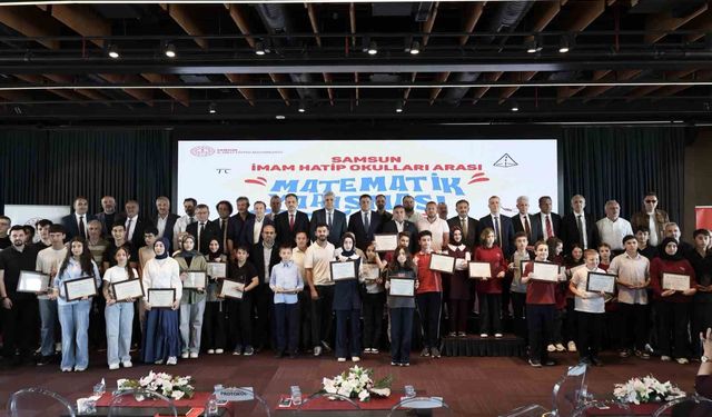 Matematikte dereceye giren imam hatipliler ödüllerini aldı