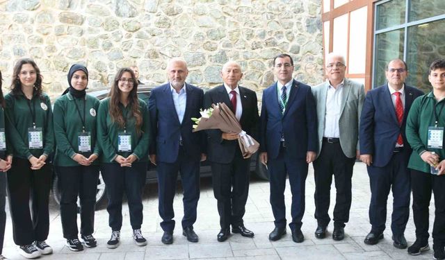 NİHAT ÖZDEMİR TRABZONLU GENÇLERE İLHAM OLDU!