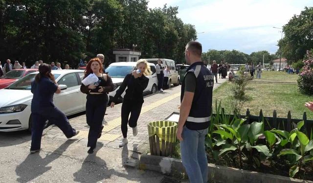 YKS'de son dakika yarışı: Kimi saniyelerle yetişti, kimi kapıda kaldı