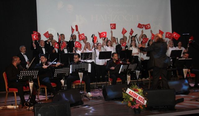 ÖZDEMİR HAFIZOĞLU’NUN BESTELERİ GİRESUN’DA SANATSEVERLERLE BULUŞTU