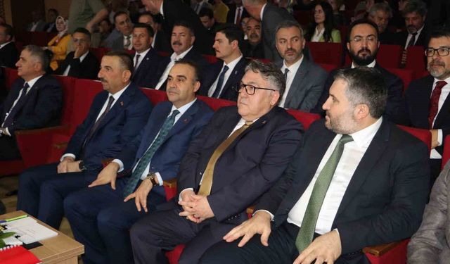 Bakan Kacır: 'NATO Zirvesi'nde Türkiye'nin gücü bir kez daha görüldü'