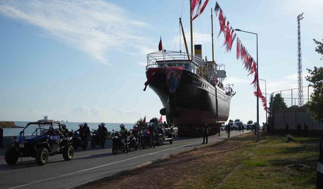 Bandırma Vapuru karadan yürütülerek taşınmaya başlandı