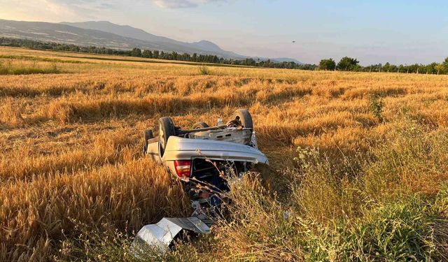 Bolu'da tarlaya uçan otomobil hurdaya döndü: Sürücü kayıplara karıştı