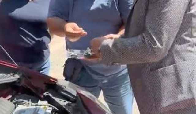Cehennem Deresi Kanyonu'na gitmek isteyen ailenin aracı yolda kalınca yardımlarına belediye başkanı koştu