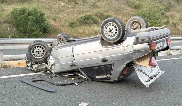 D100'de 3 araçlı trafik kazası: 1 ağır yaralı