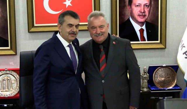 Milli Eğitim Bakanı Yusuf Tekin: 'Haçlı Seferleri kavramını tarih müfredatından çıkardım'
