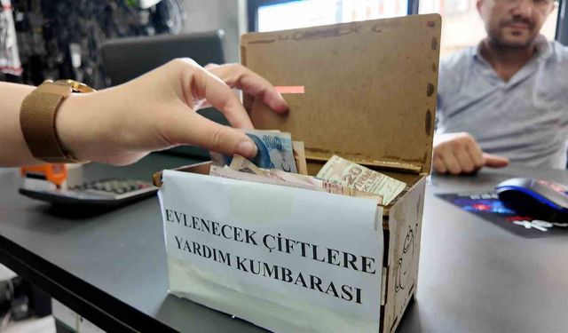 Rize'de esnaftan yeni evlenecek çiftlere 'Kumbara' desteği