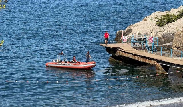 Yasağa rağmen girdiği denizde kaybolan vatandaşı arama çalışmaları ikinci gününde