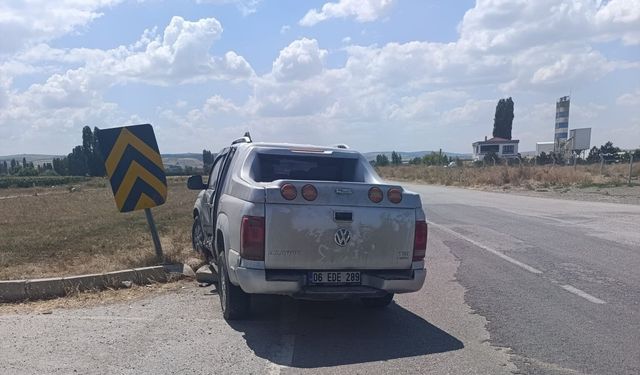 Çorum'da pikap ile otomobil çarpıştı: 2 yaralı