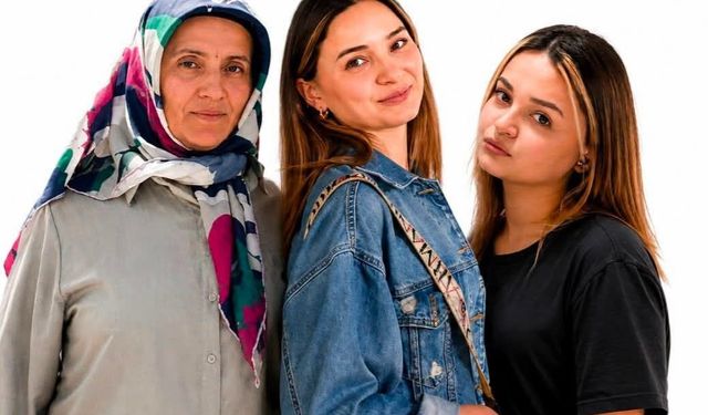 Giresun'da sel sularına kapılan anne ile iki kızı son yolculuklarına uğurlandı