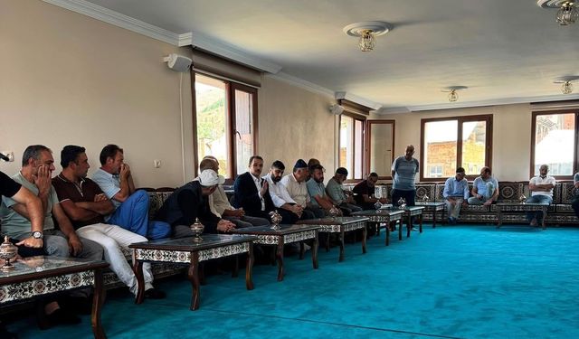 Kaymakam Ahat, Yakupabdal köyünde vatandaşlarla buluştu