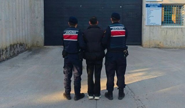 Bafra'da 11 yıl 3 ay hapis cezasıyla aranan şahıs yakalandı