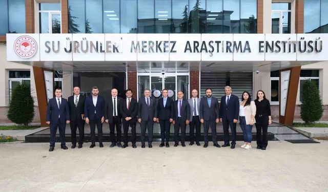 Başkan Genç'ten Su Ürünleri Araştırma Enstitüsü'ne övgü